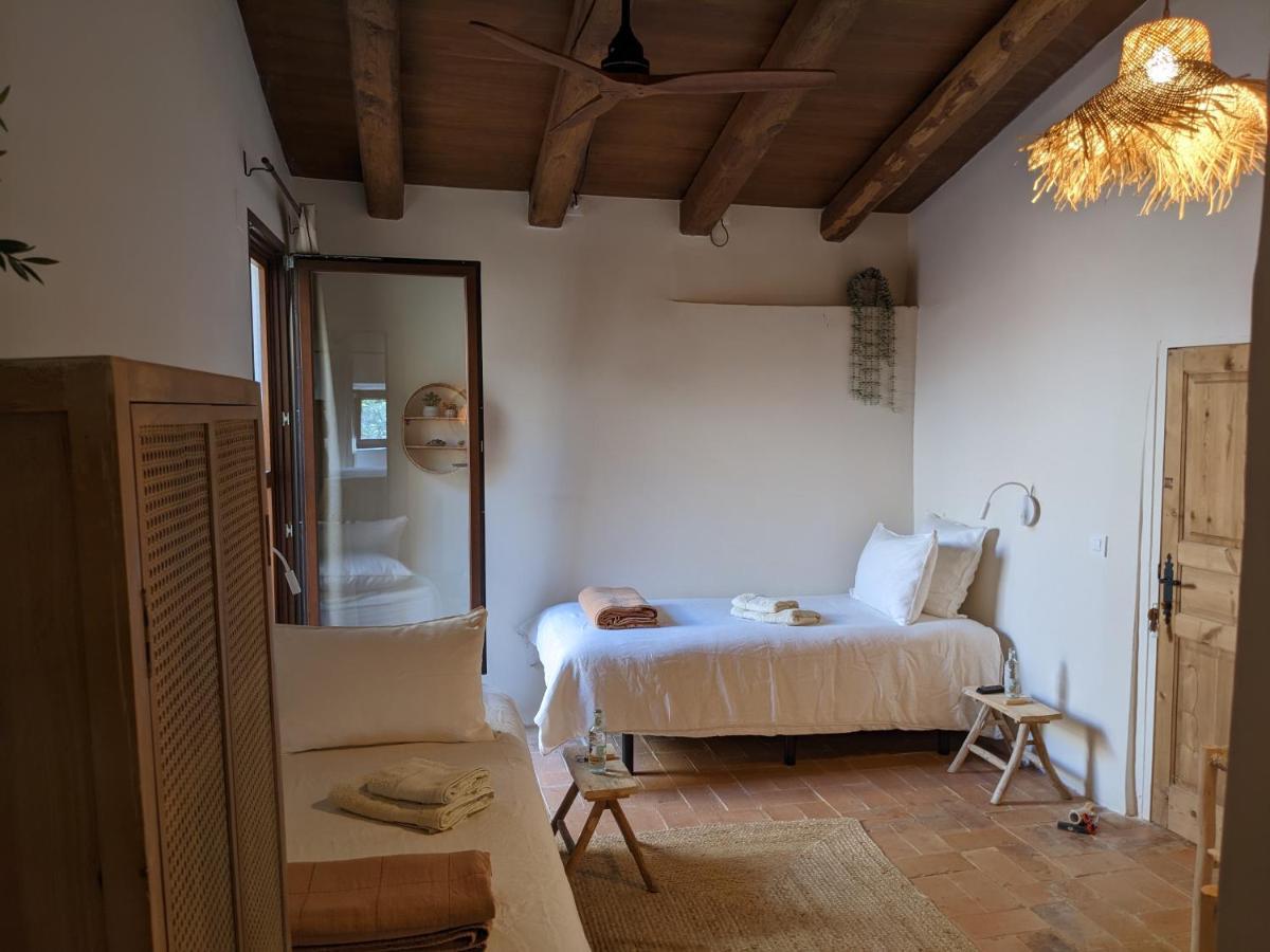 Mas Oms Hotel Montnegre Bagian luar foto