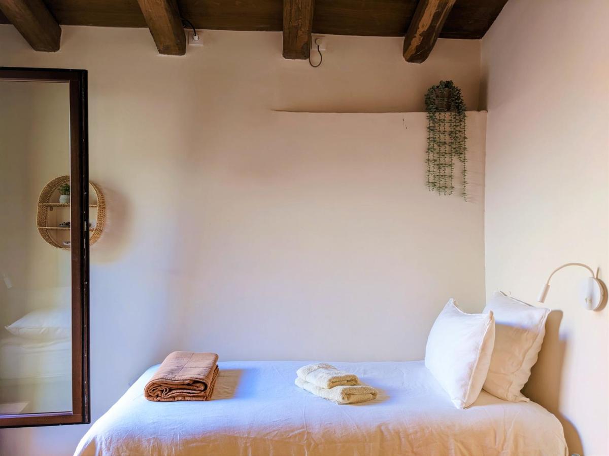 Mas Oms Hotel Montnegre Bagian luar foto